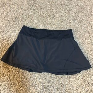 Lululemon black skorts.